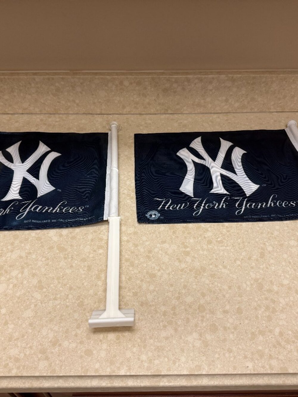 2 - Rico Industries MLB Car Flag New York Yankees